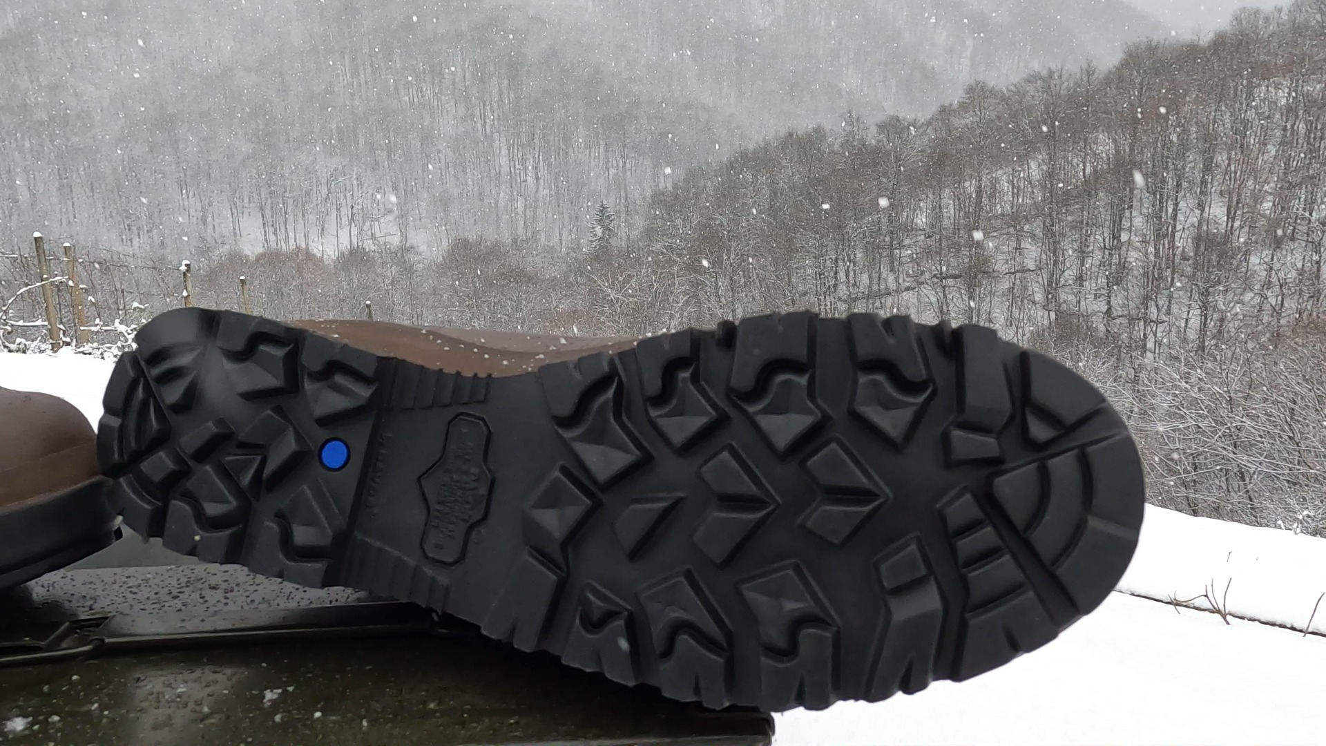 AKU TACTICAL GRIFFON GTX COMBAT MOD, gojzar, vojaški visoki škorenj, vojaški zimski škorenj, visoki taktični škorenj, visoka delovana in zaščitna obutev, nepremočljivi vojaški škornji, army shop, vojaška trgovina, trgovina z vojaško opremo