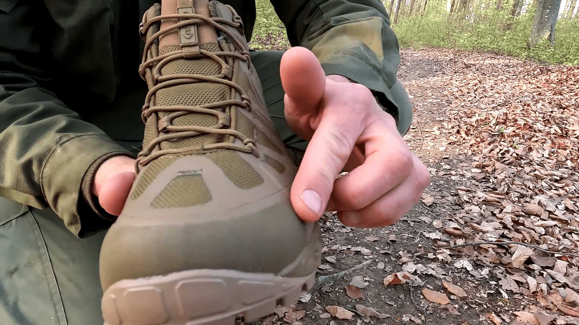 Odkrijte Selvatica Tactical Mid GTX škornje pri Opremljen.si, uradnemu zastopniku AKU za Slovenijo. Profesionalna obutev za vojaško in pohodniško uporabo.