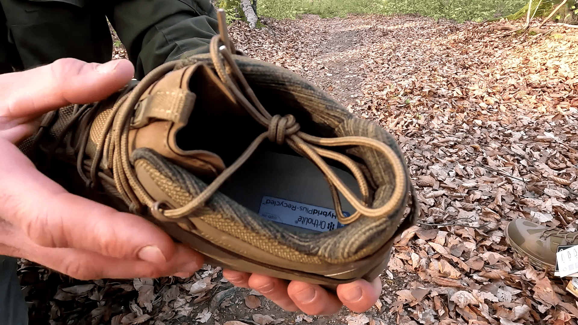 Odkrijte Selvatica Tactical Mid GTX škornje pri Opremljen.si, uradnemu zastopniku AKU za Slovenijo. Profesionalna obutev za vojaško in pohodniško uporabo.