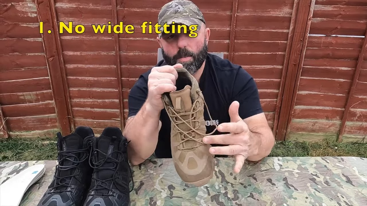 Odkrijte recenzijo Aku Tactical Skornja Selvatica Tactical Mid GTX. YouTube kanal Prepared Pathfinder razkriva vse o teh vodoodpornih in trpežnih taktičnih čevljih.