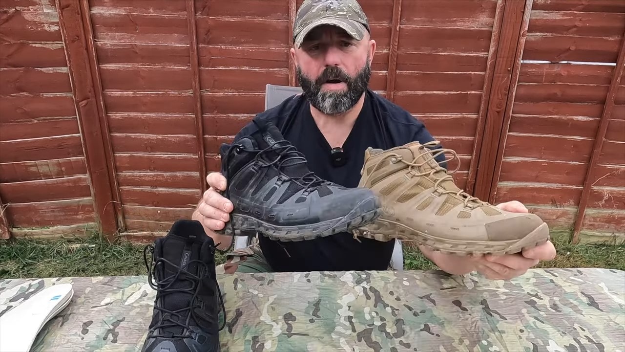 Odkrijte recenzijo Aku Tactical Skornja Selvatica Tactical Mid GTX. YouTube kanal Prepared Pathfinder razkriva vse o teh vodoodpornih in trpežnih taktičnih čevljih.