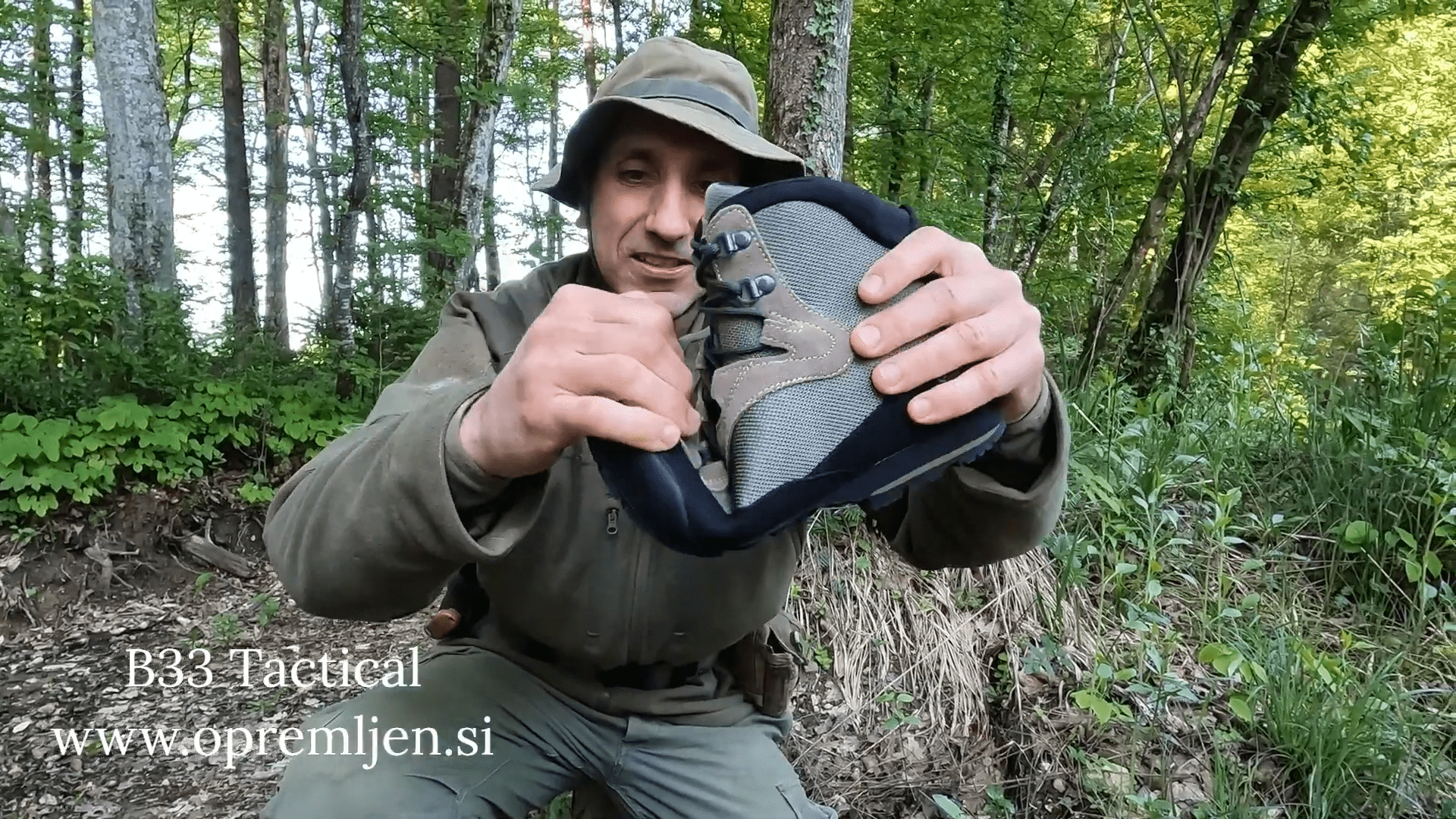 Kupite visoko kakovostno taktično obutev AKU Tactical NS 564 Spider II. Idealna izbira za profesionalce in avanturiste. Udobna, vzdržljiva in odličen oprijem za terenske aktivnosti. Sodoben dizajn in vrhunska izdelava za vse vremenske razmere.