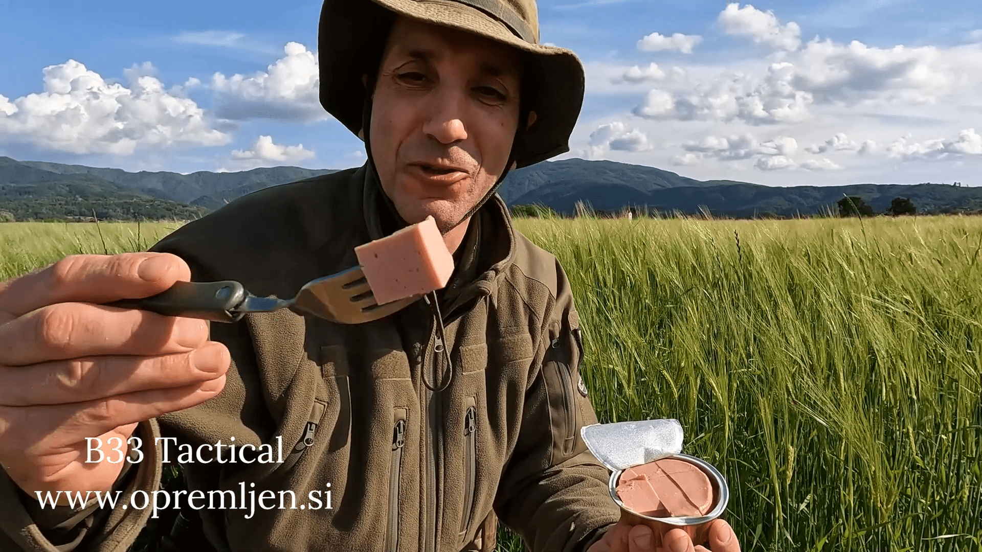 Food Force mesni narezek iz piščančjega mesa je popoln terenski prehranski zaveznik. Okusen, priročen in poln beljakovin za vsak vaš avanturistični podvig.