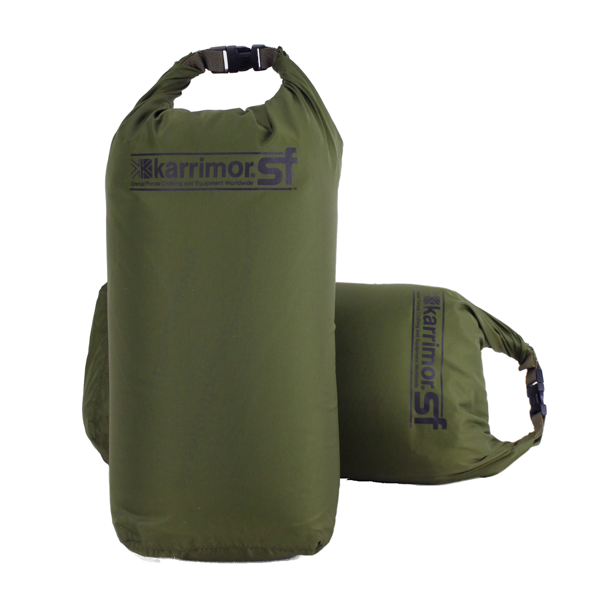 Karrimor SF vojaška nepremočljiva vreča 12 litrov (par 2 kosov) je odlična izbira za uporabo pri pritrjevanju stranskih torb na nahrbtnike. Vodotesna in vzdržljiva dry bag vreča, združujejo stil in funkcionalnost. Kupite zdaj in ohranite svojo opremo suho in varno