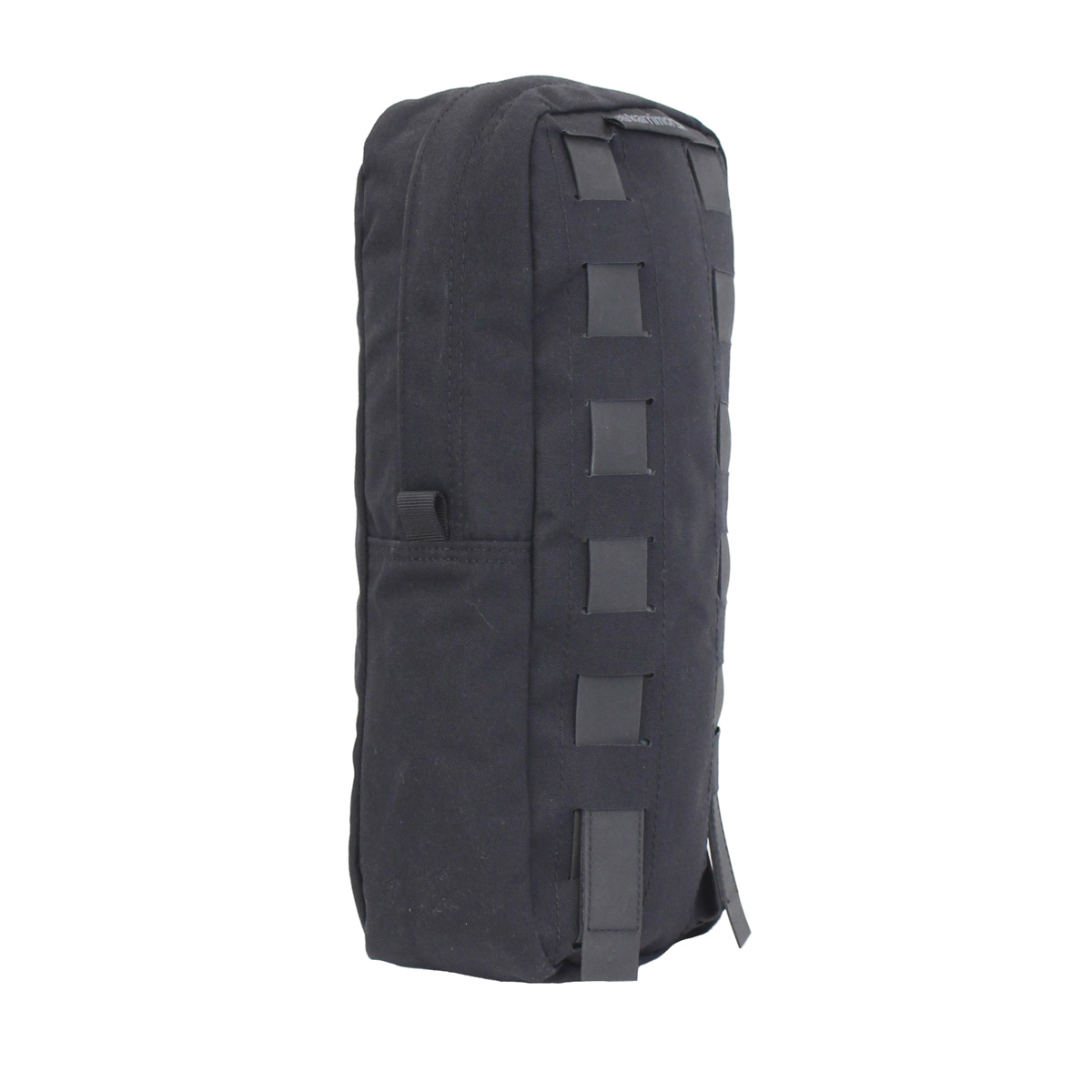 Izberite vrhunsko kakovostno stransko vojaško torbo Nordic 4L za vaš vojaški nahrbtnik. Torba je narejena iz trpežnega materiala in je idealna za shranjevanje vojaške opreme. Pridobite svojo torbo Karrimor SF zdaj!