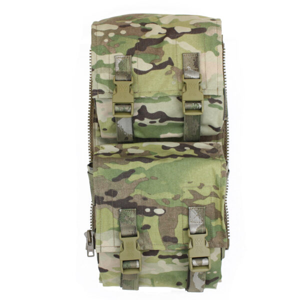 Stranska vojaška torba Predator Double Omni PLCE je vrhunski dodatek za vaš PLCE vojaški nahrbtnik. Izdelana je iz visokokakovostnega materiala. Povečajte vašo zmogljivost in organiziranost z izjemno prostornim dizajnom. Kupite zdaj in izboljšajte svoje v