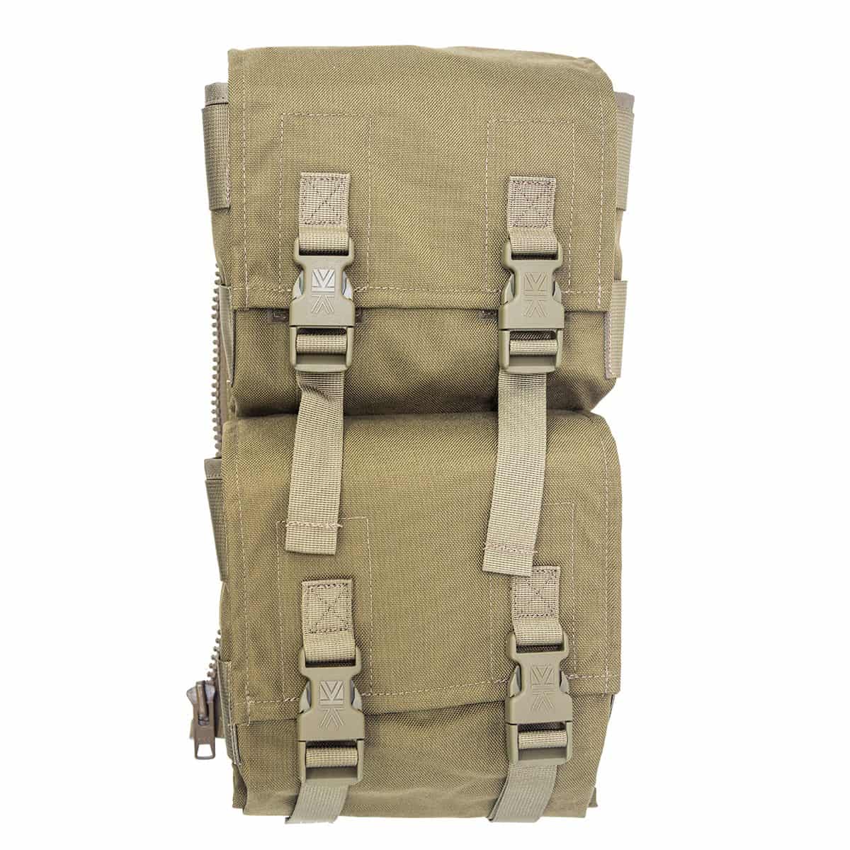 Stranska vojaška torba Predator Double Omni PLCE je vrhunski dodatek za vaš PLCE vojaški nahrbtnik. Izdelana je iz visokokakovostnega materiala. Povečajte vašo zmogljivost in organiziranost z izjemno prostornim dizajnom. Kupite zdaj in izboljšajte svoje v