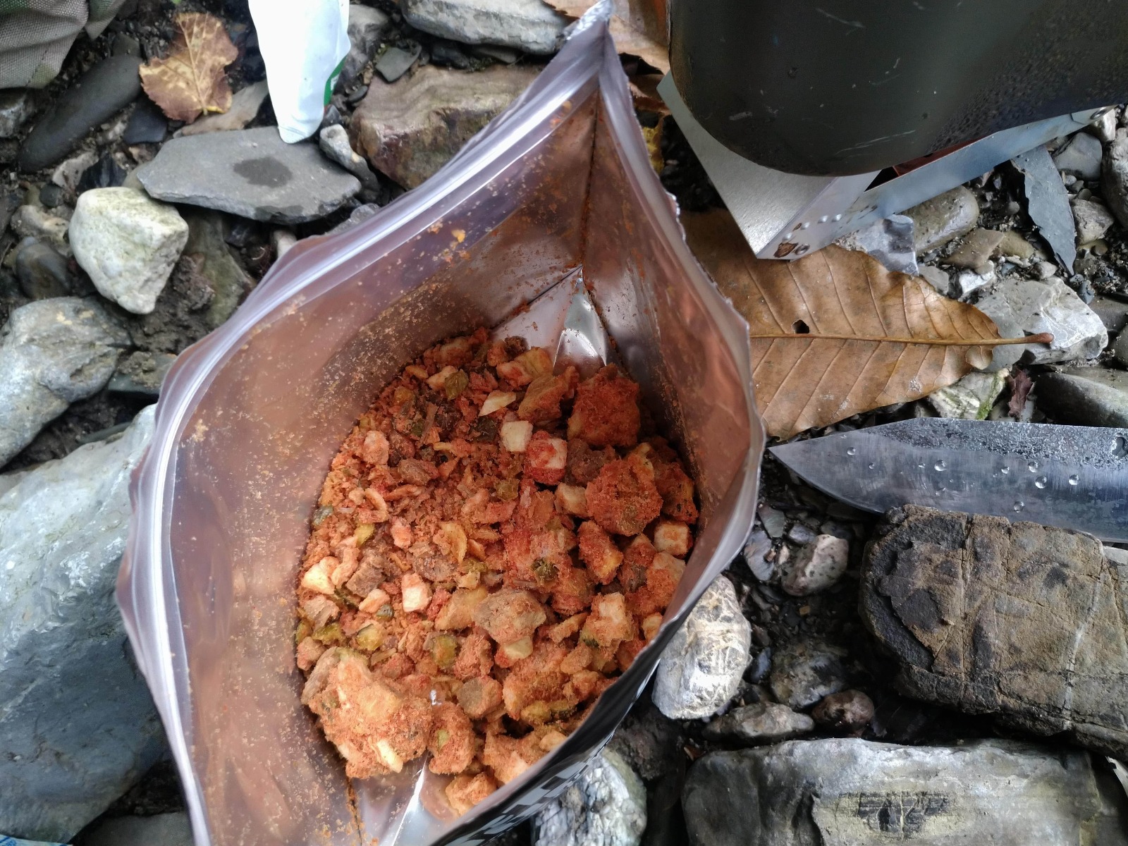 TACTICAL FOODPACK, dehidrirana hrana, suhi dnevni obrok, dehidrirana hrana za kampiranje, vojaška hrana, mre obrok, sdo hrana, liofilizirana hrana, hrana za preživetje, suhi vojaški dnevni obrok, B33 Tactical, B33 army shop, army shop, trgovina z vojaško opremo