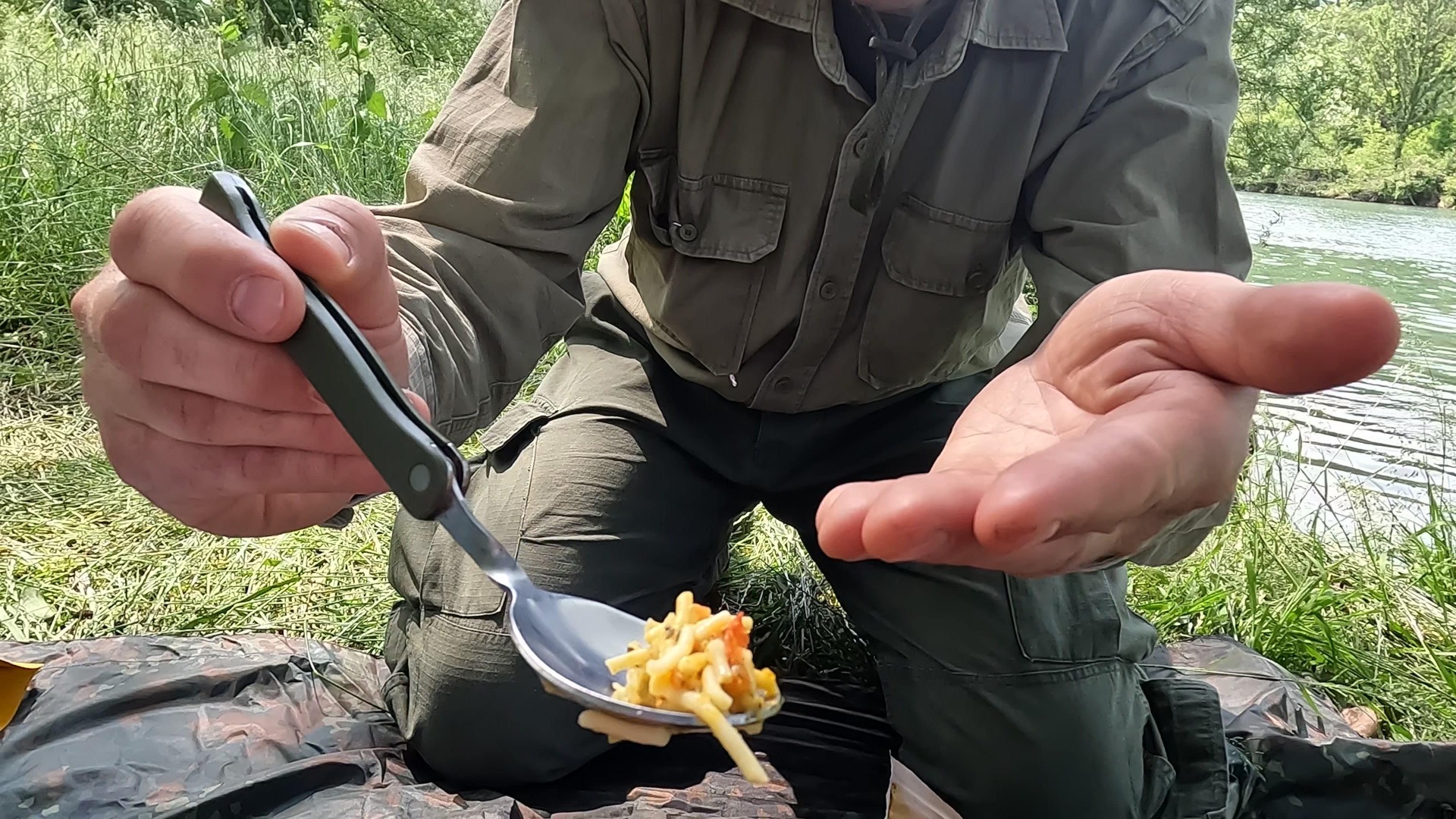Tactical Foodpack vegetarijanski vok z rezanci je popoln obrok za avanturiste. Enostaven za pripravo, hranljiv in okusen. Idealen za pohodnike, kolesarje in vse, ki uživajo v naravi. Preizkusite ga zdaj in si zagotovite energijo na poti! Nakup na Opremljen.si.