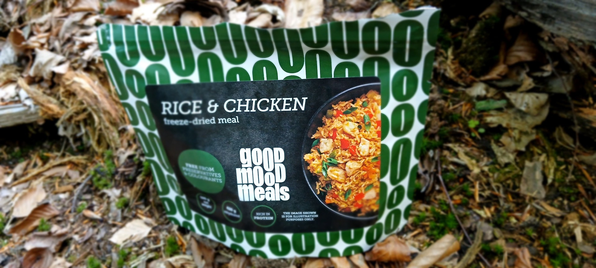 Okusen liofiliziran riž in piščanec od Good Mood Meals. Popoln za kampiranje, pohodništvo in izredne razmere. Hitra priprava in hranljivost zagotovljena!