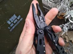 Vojaško kompaktno multifunkcijsko orodje Black Cobra z 9 orodji iz jekla tipa 2Cr13