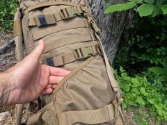 Elastifircirana žepa, po eden na vsaki stranici KARRIMOR SF nahrbtnika Predator 30 se uporabljata za shranjevanje razne opreme. 