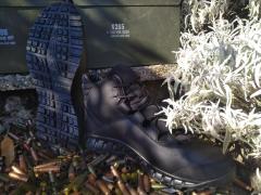 AKU TACTICAL taktični čevelj Preskoči na začetek galerije slik URBAN ASSAULT GTX Črna