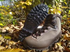 AKU TACTICAL škorenj PILGRIM GTX COMBAT FG M MOD dizajniran za visoko intenzivno bojno delovanje na vseh terenih